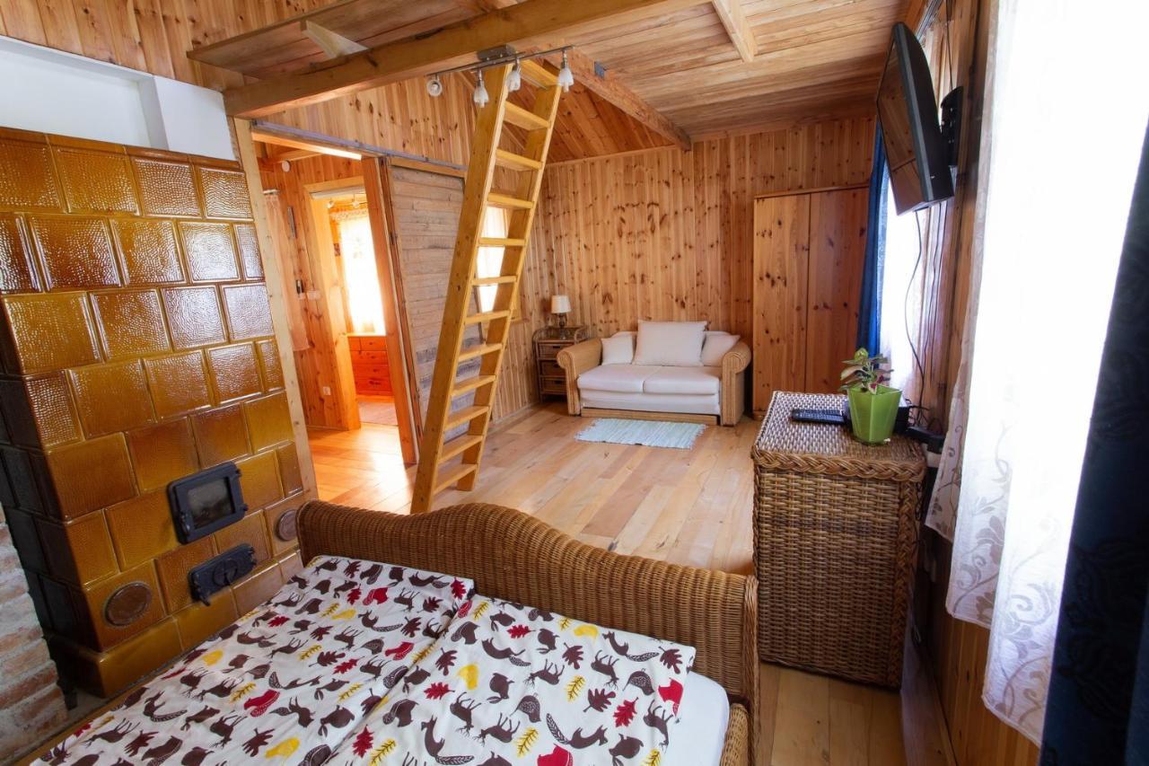 Apartamento Barna Faház Tarnaszentmaria Exterior foto